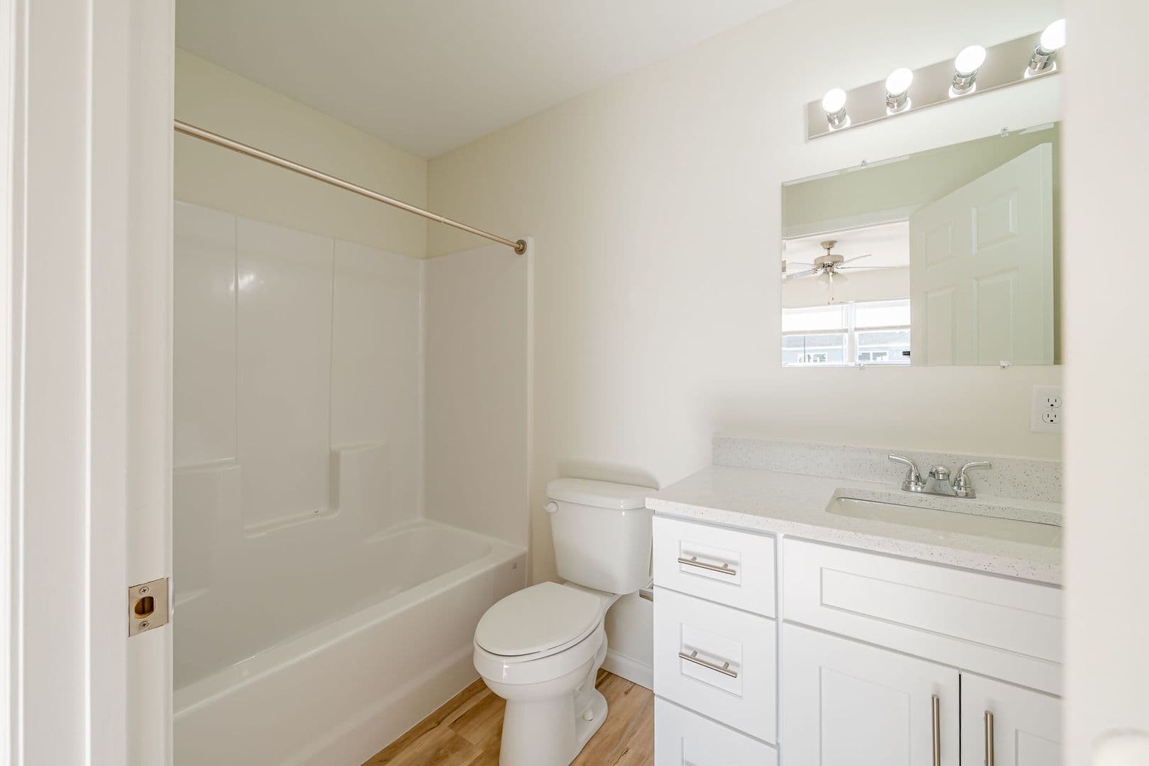 Farmington Apartment: 100 Roper Loop