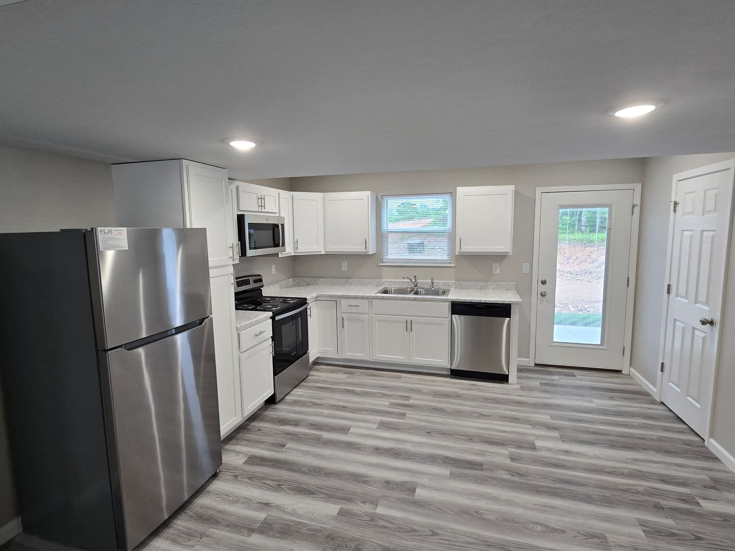 Sullivan Apartment: 101 Fern Hollow Drive