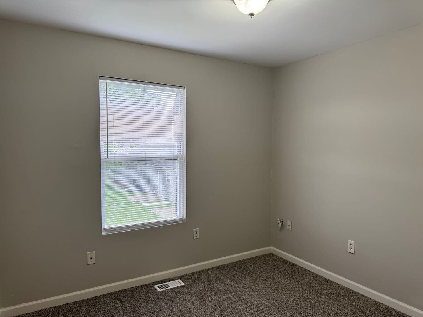Truesdale Apartment: 745 Wabash Street