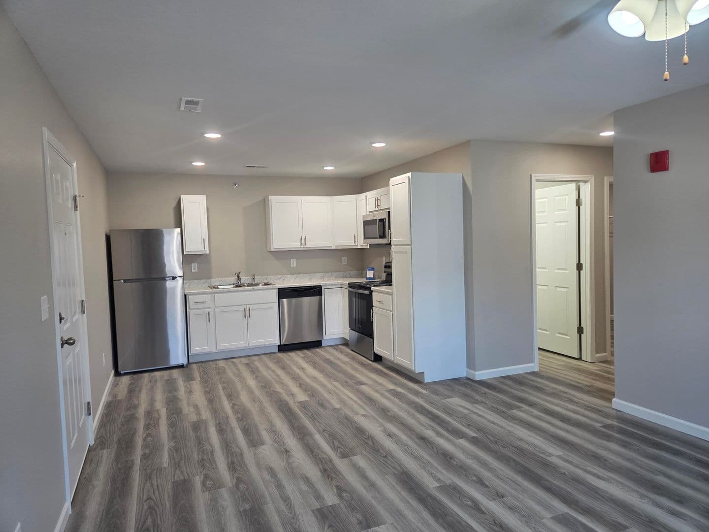 Sullivan Apartment: 101 Fern Hollow Drive