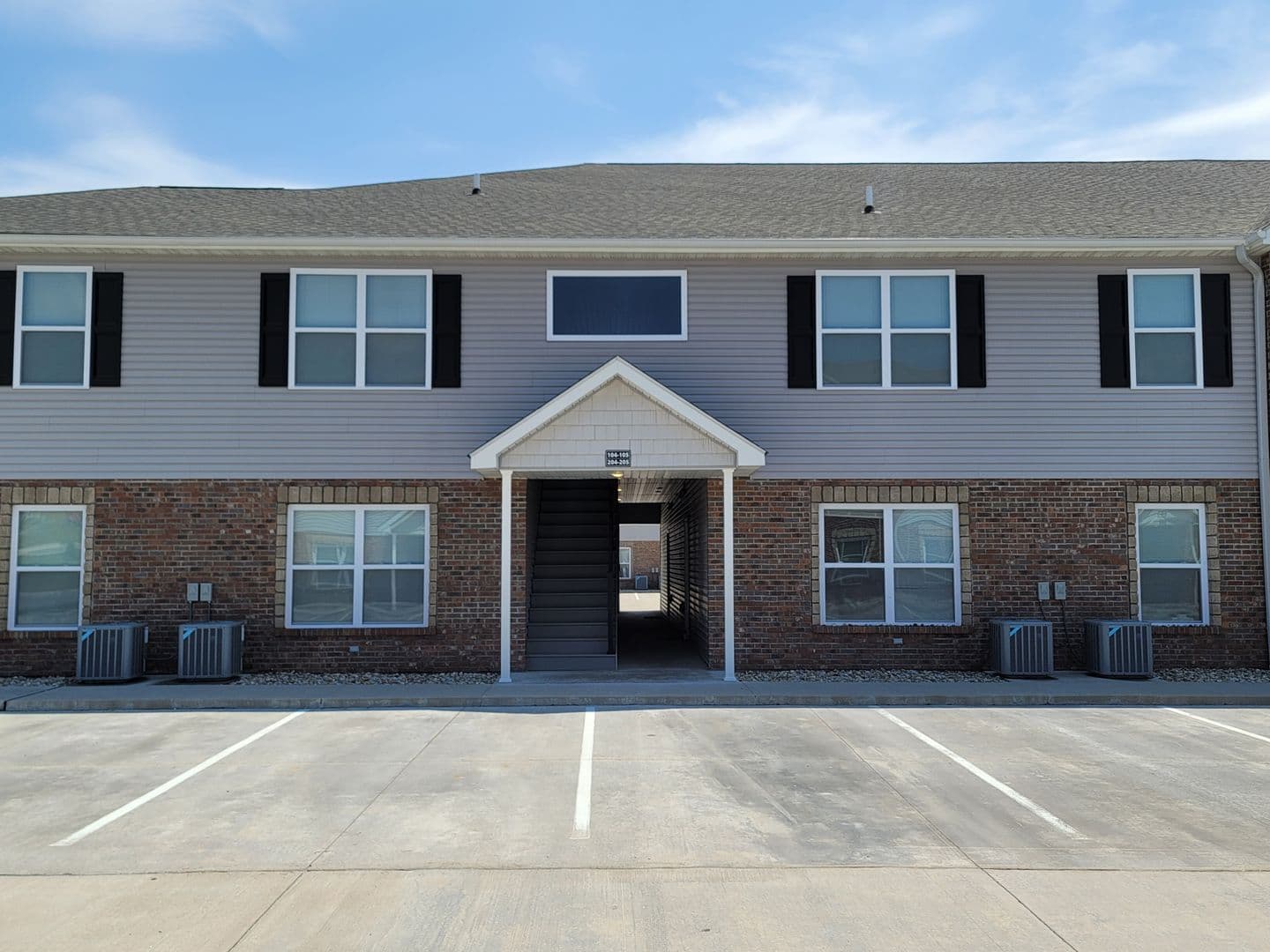 Washington Apartment: 6790 Hwy 100 West