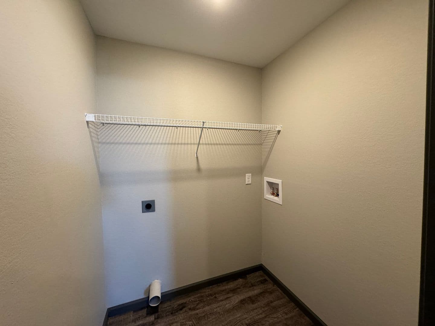 Montgomery City Apartment: 2 Longview Circle