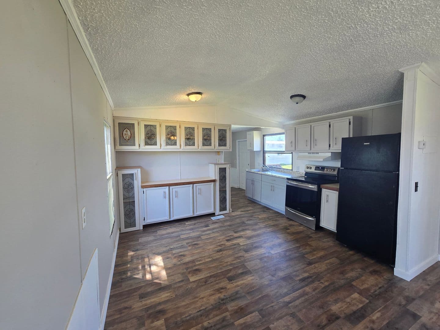 Warrenton Apartment: 1194 Juniper Drive