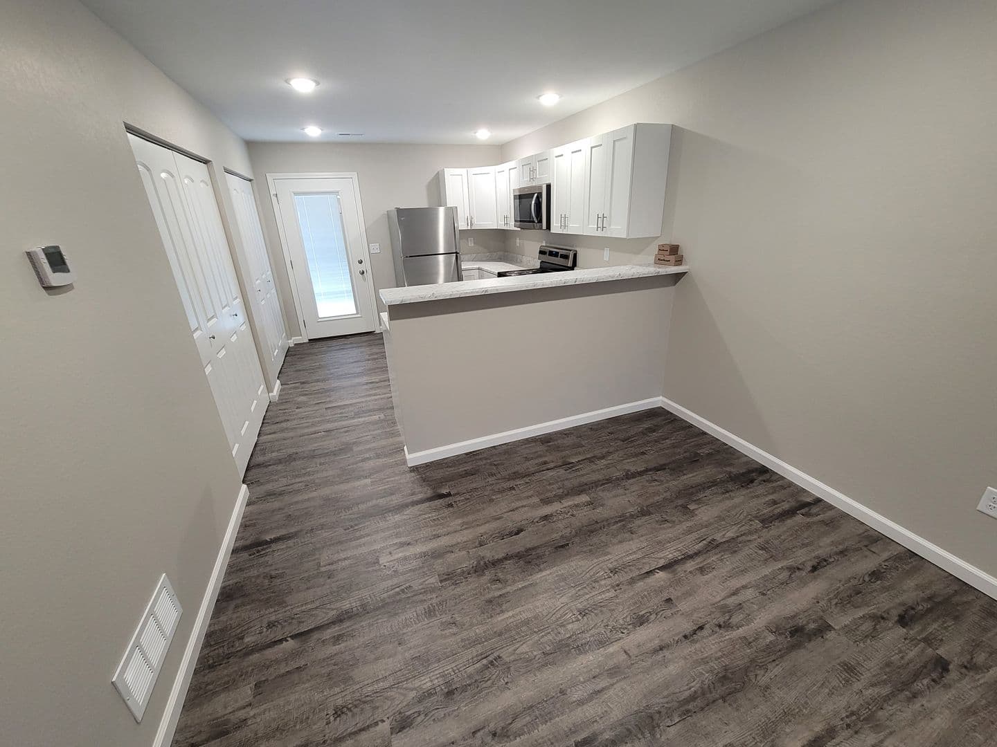 Washington Apartment: 106 Acorn Crk Rd