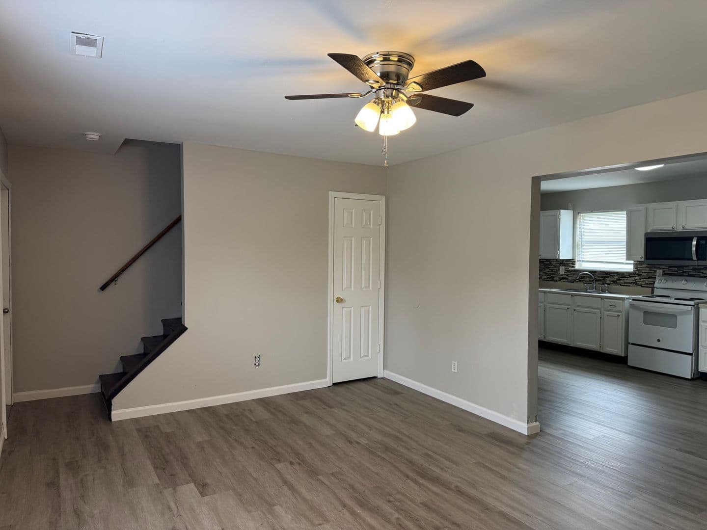 Truesdale Apartment: 745 Wabash Street