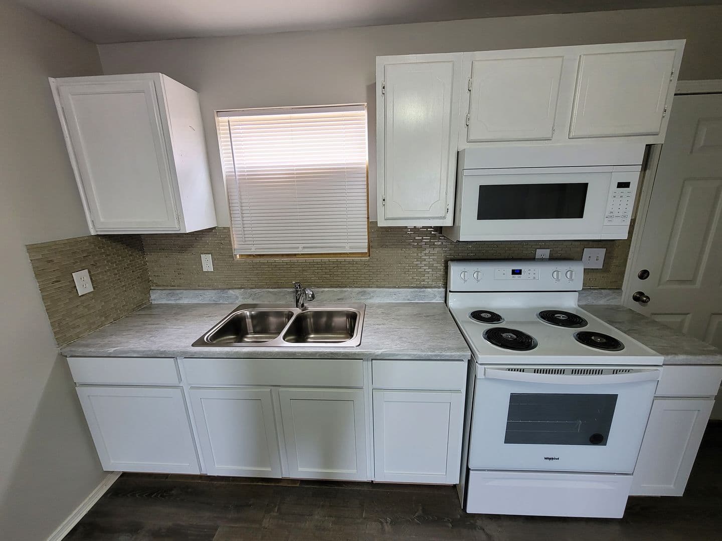 Truesdale Apartment: 745 Wabash Street