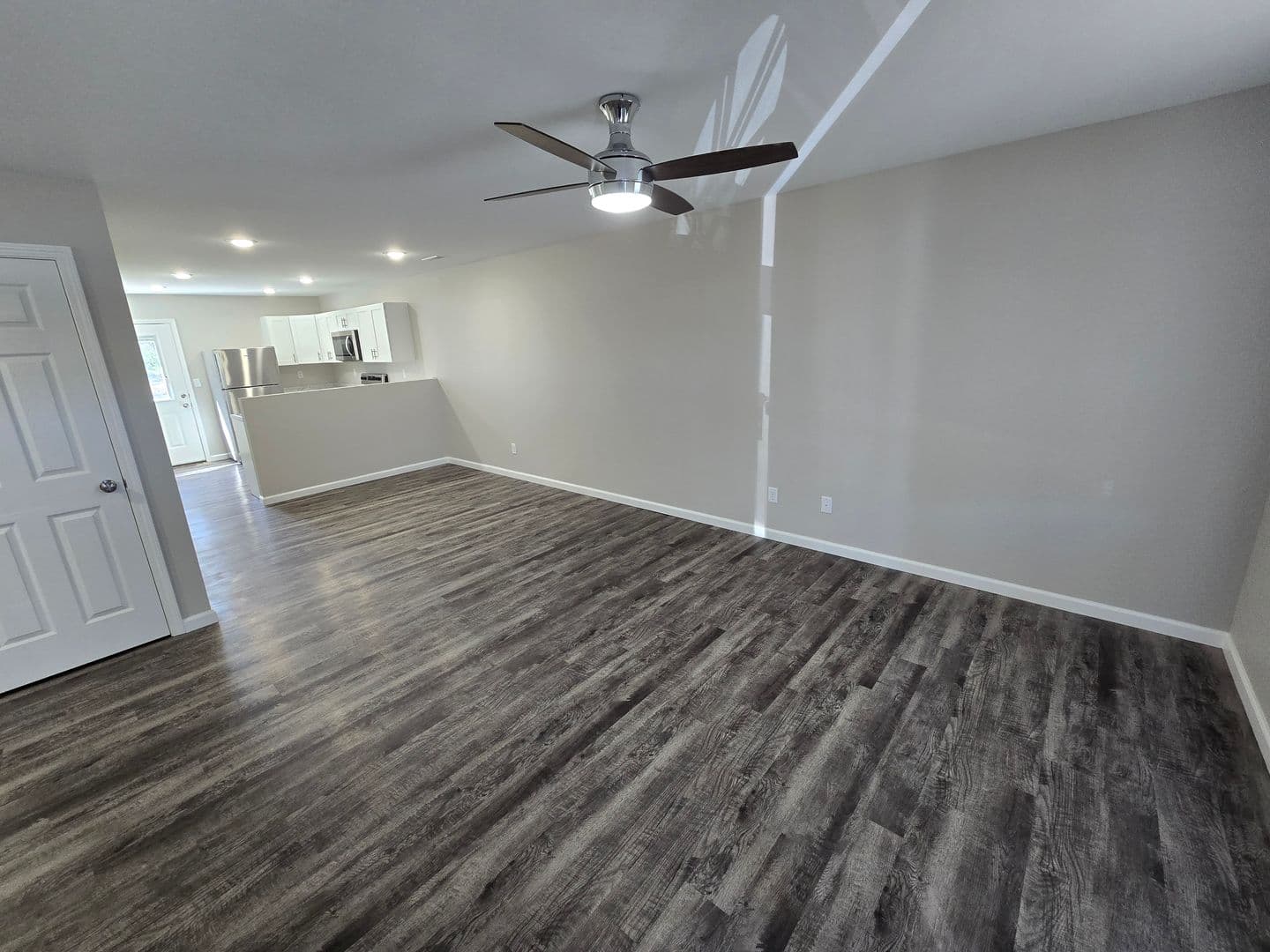 St Clair Apartment: 101 Goldfinch Drive