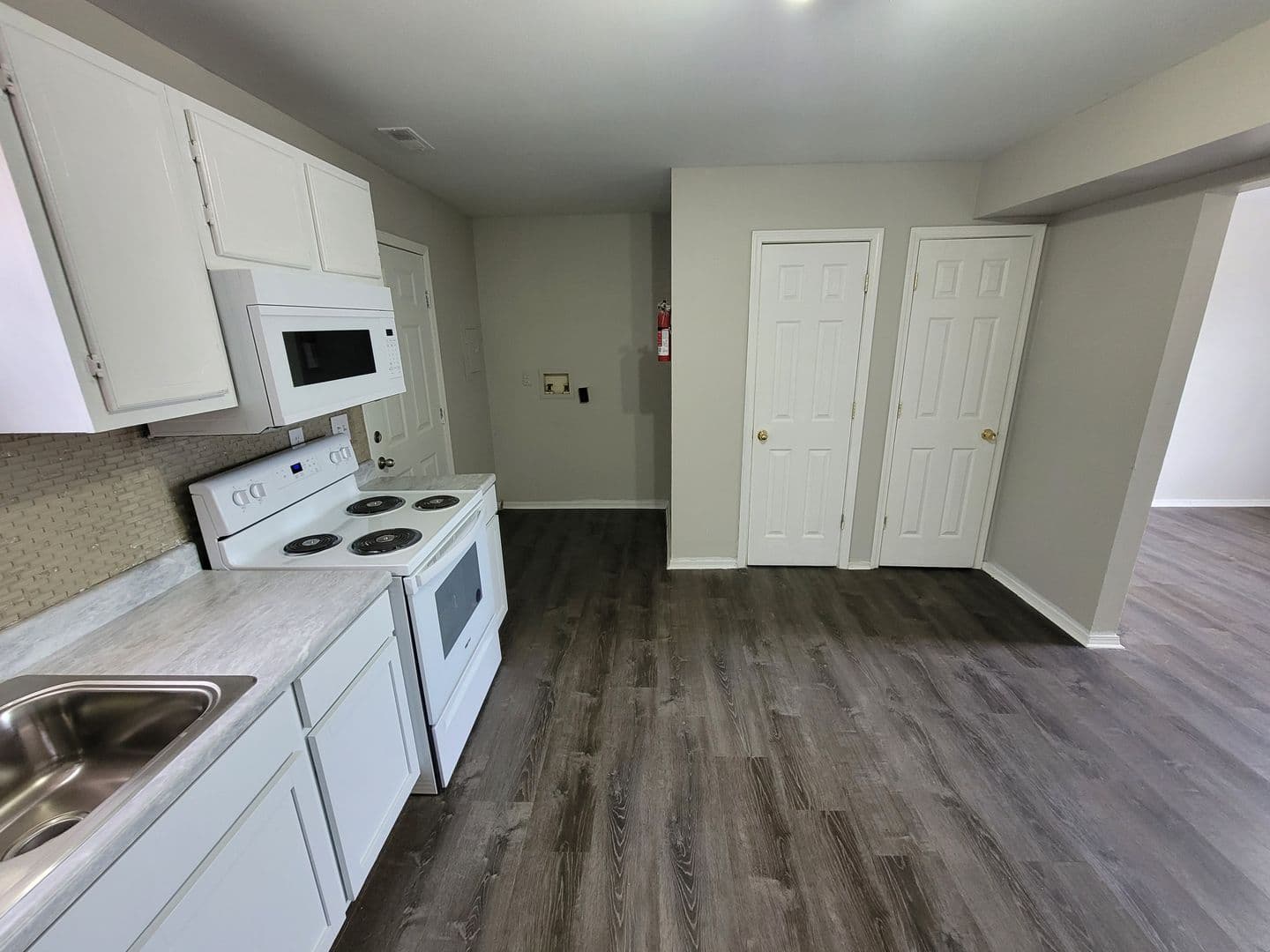 Truesdale Apartment: 745 Wabash Street