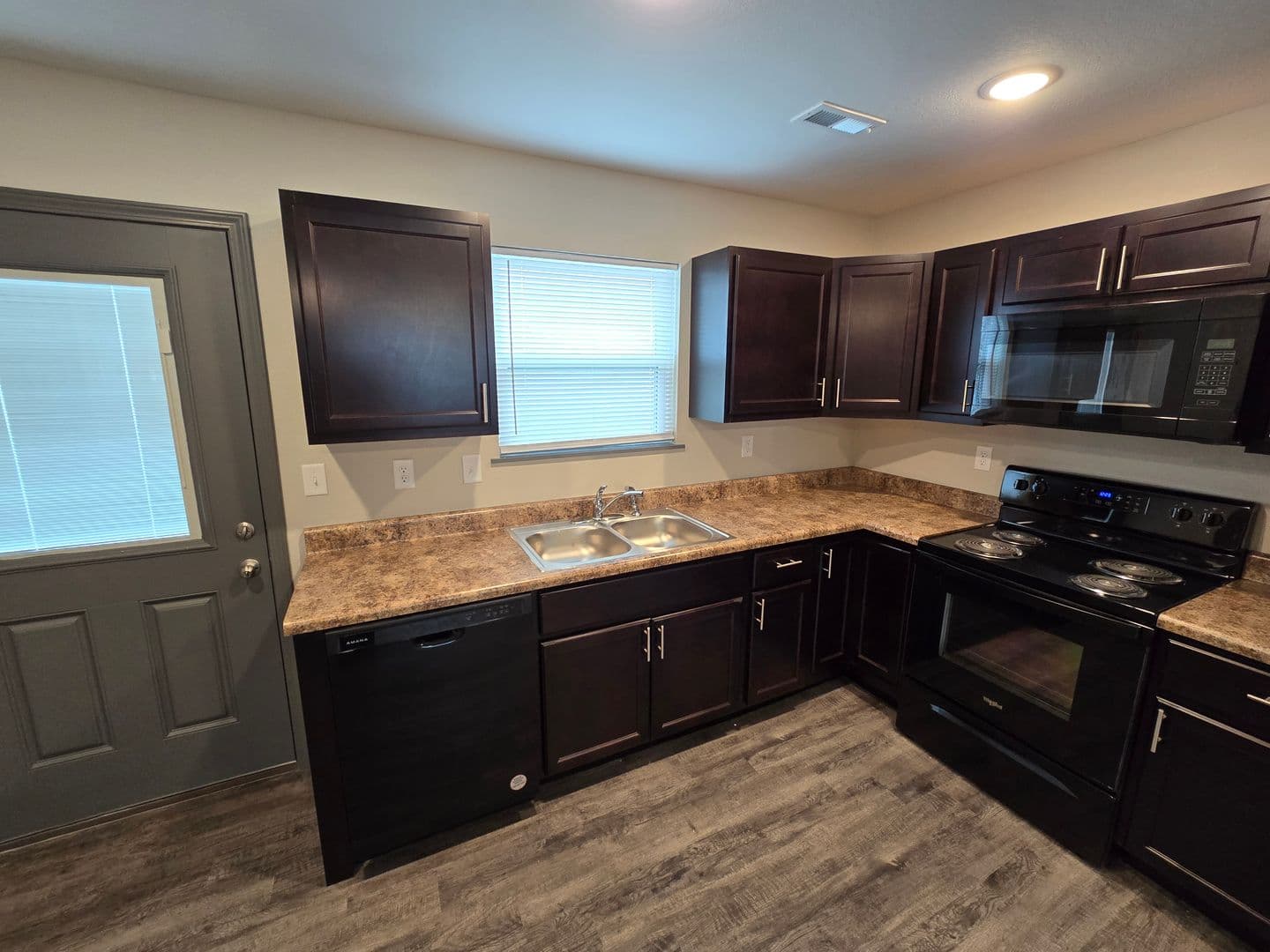 Union Apartment: 101 College Village Drive