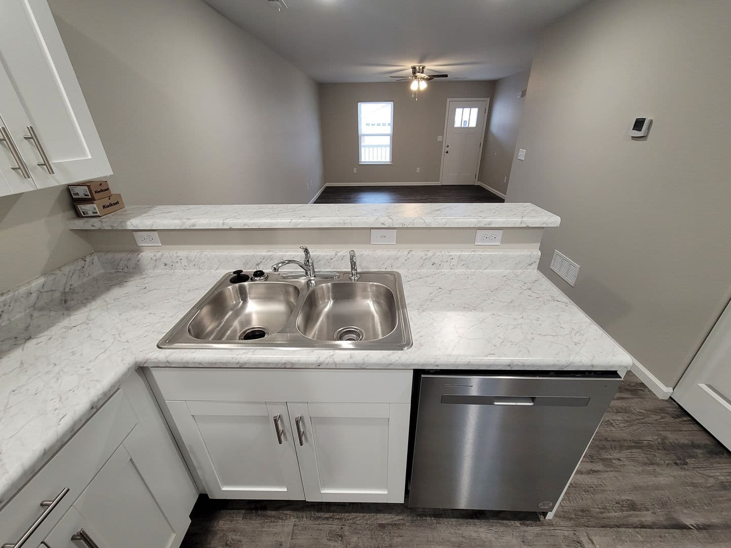 Washington Apartment: 106 Acorn Crk Rd