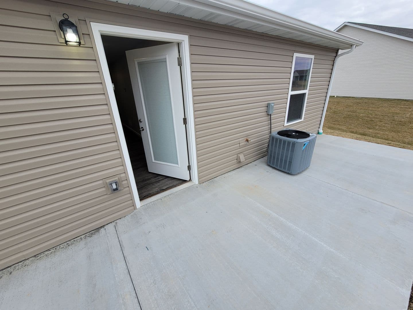 Washington Apartment: 106 Acorn Crk Rd