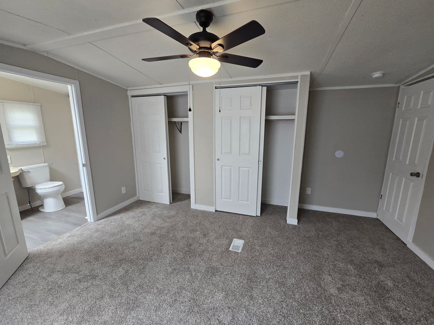 Warrenton Apartment: 1194 Juniper Drive