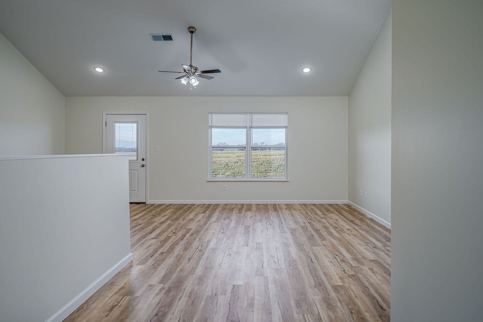 Farmington Apartment: 100 Roper Loop