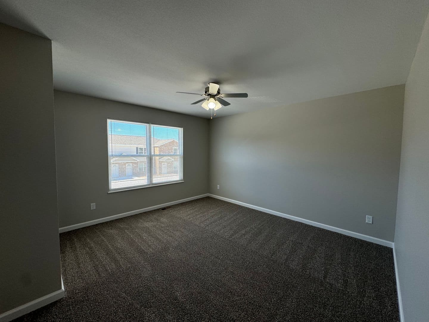 Warrenton Apartment: 16901 Cattail Bottoms Drive