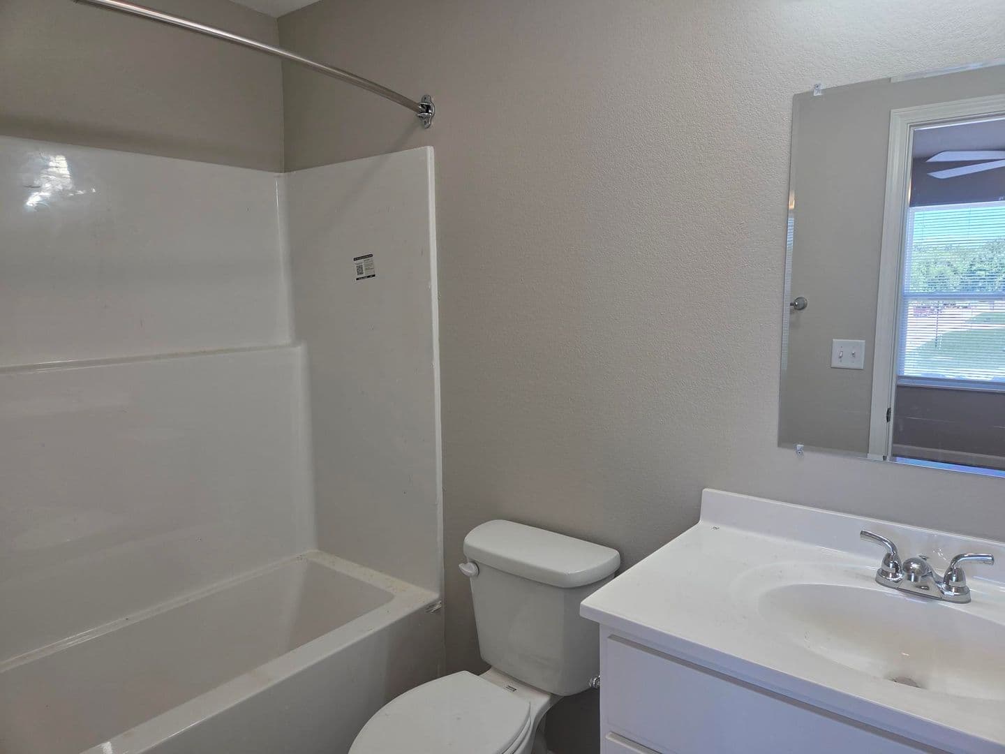 Sullivan Apartment: 101 Fern Hollow Drive
