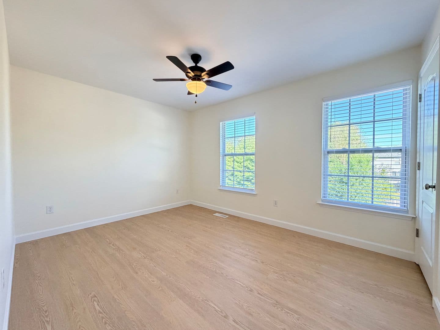 Wentzville Apartment: 700 Scotti Lane