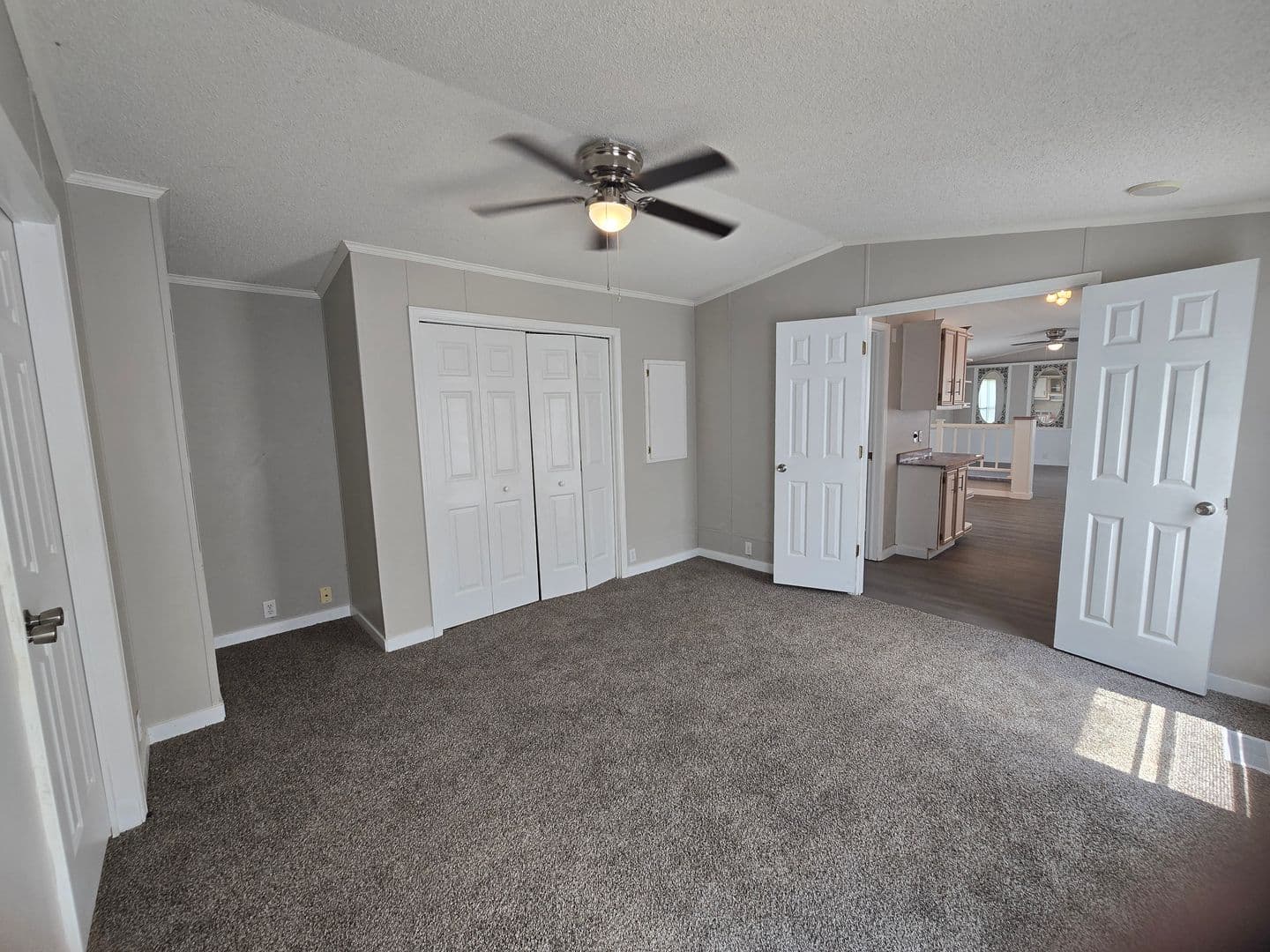 Warrenton Apartment: 1194 Juniper Drive