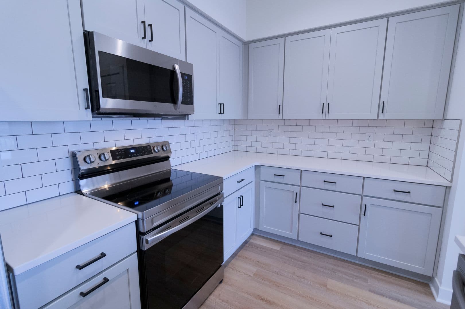 Spring Hill House: 19661 200th St