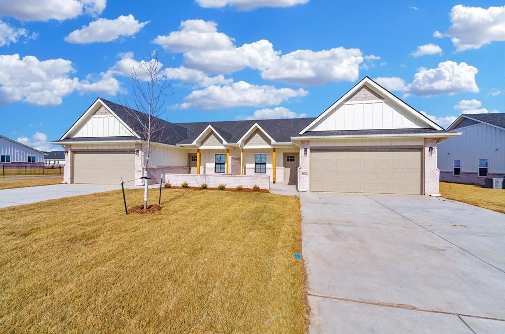 Goddard Townhome: 2141 E Elk Ridge Ave