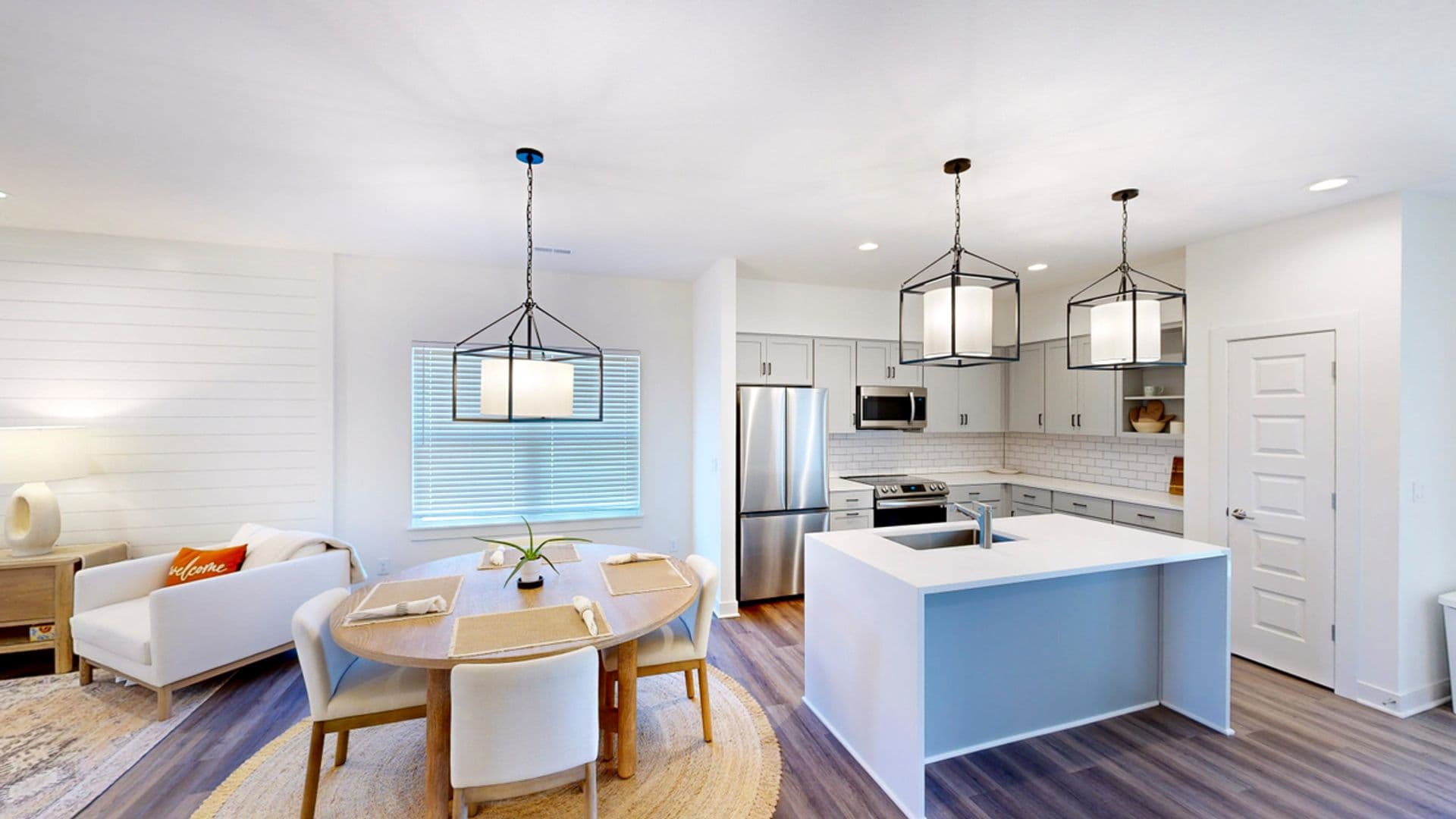 Spring Hill House: 19601 W 200th St