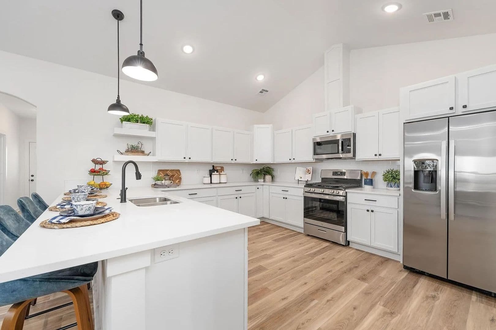 Goddard Townhome: 2141 E Elk Ridge Ave