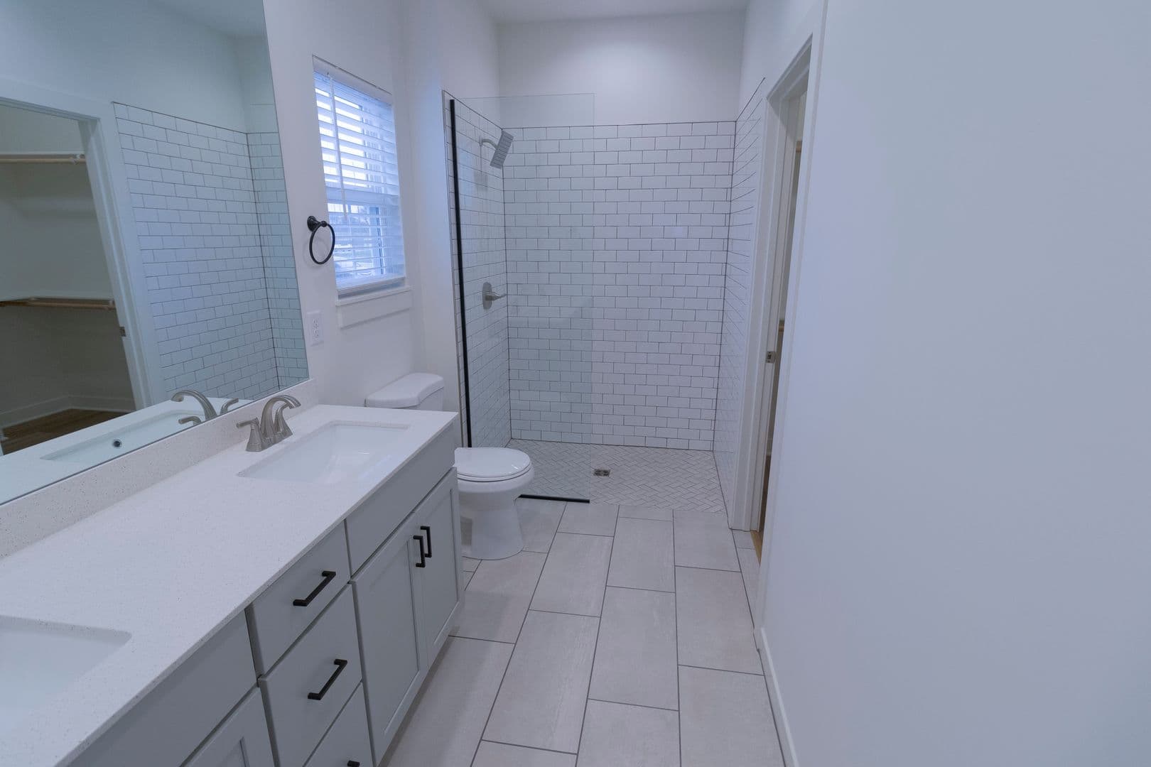 Spring Hill House: 19661 200th St