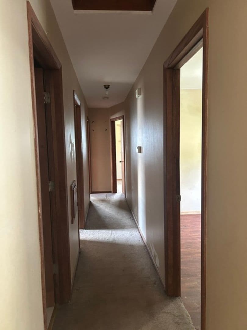 Kenosha House: 6809 60th Avenue