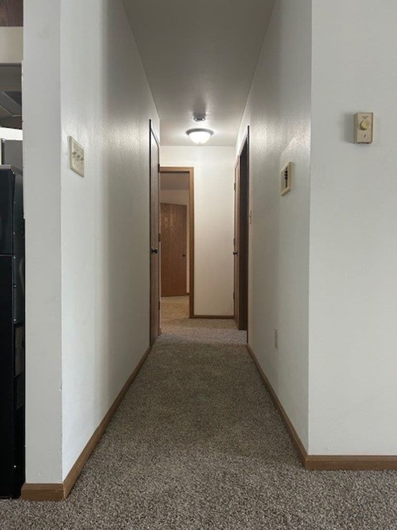 Kenosha Apartment: 1406-1410 91st Street & 9022-9026 Sheridan Road