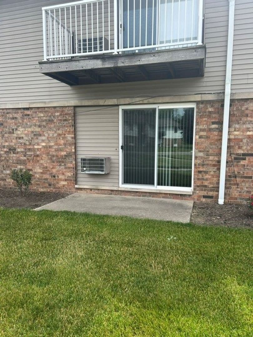 Kenosha Apartment: 1108 87th Avenue