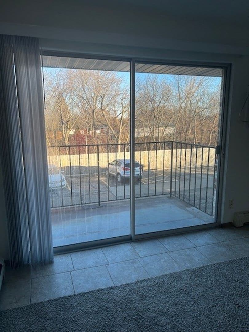 Kenosha Apartment: 1643-1719 15th Avenue