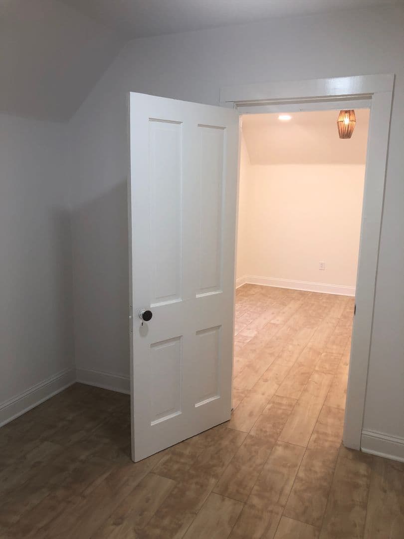 Kenosha House: 6706 3rd Avenue