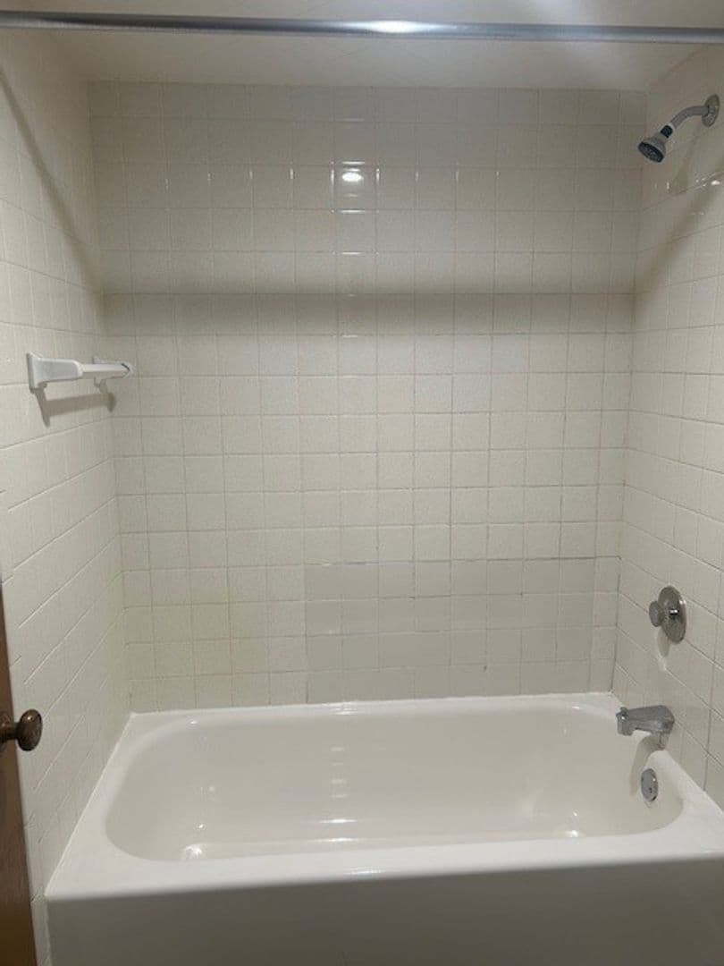 Kenosha Apartment: 1643-1719 15th Avenue