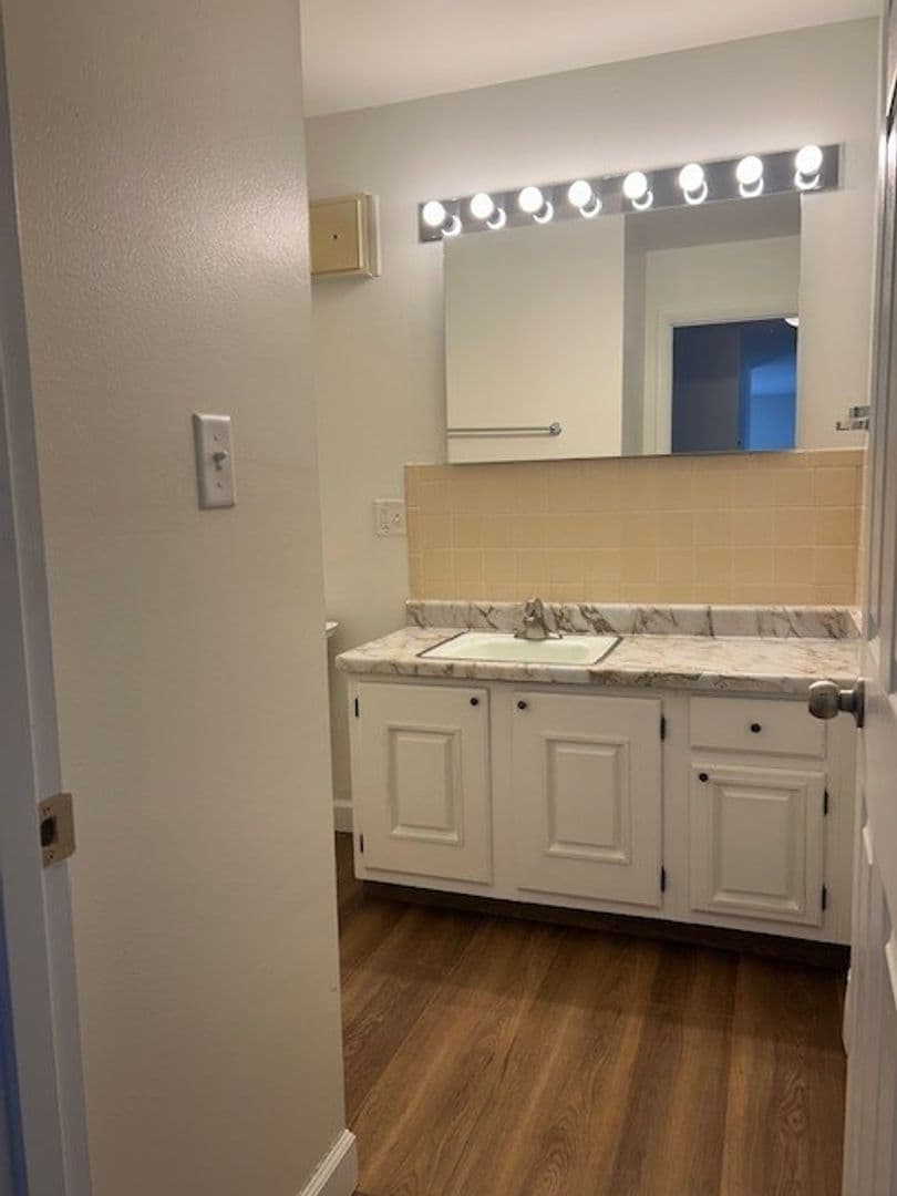 Kenosha Apartment: 4008 89th Street