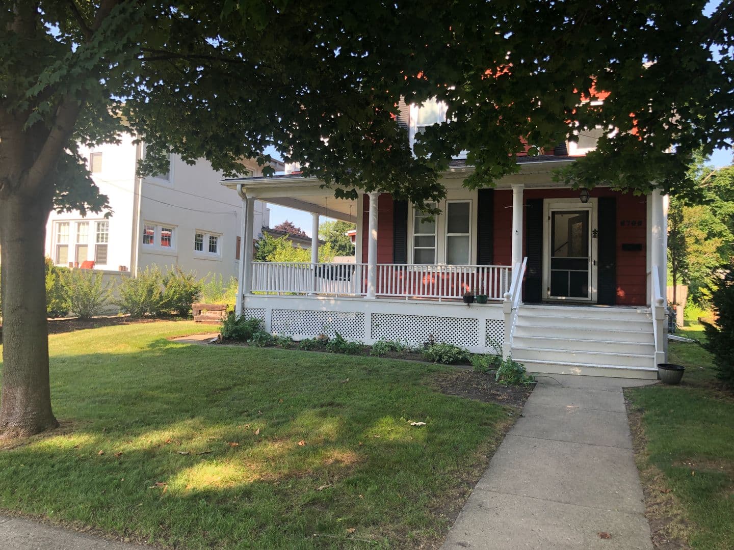Kenosha House: 6706 3rd Avenue