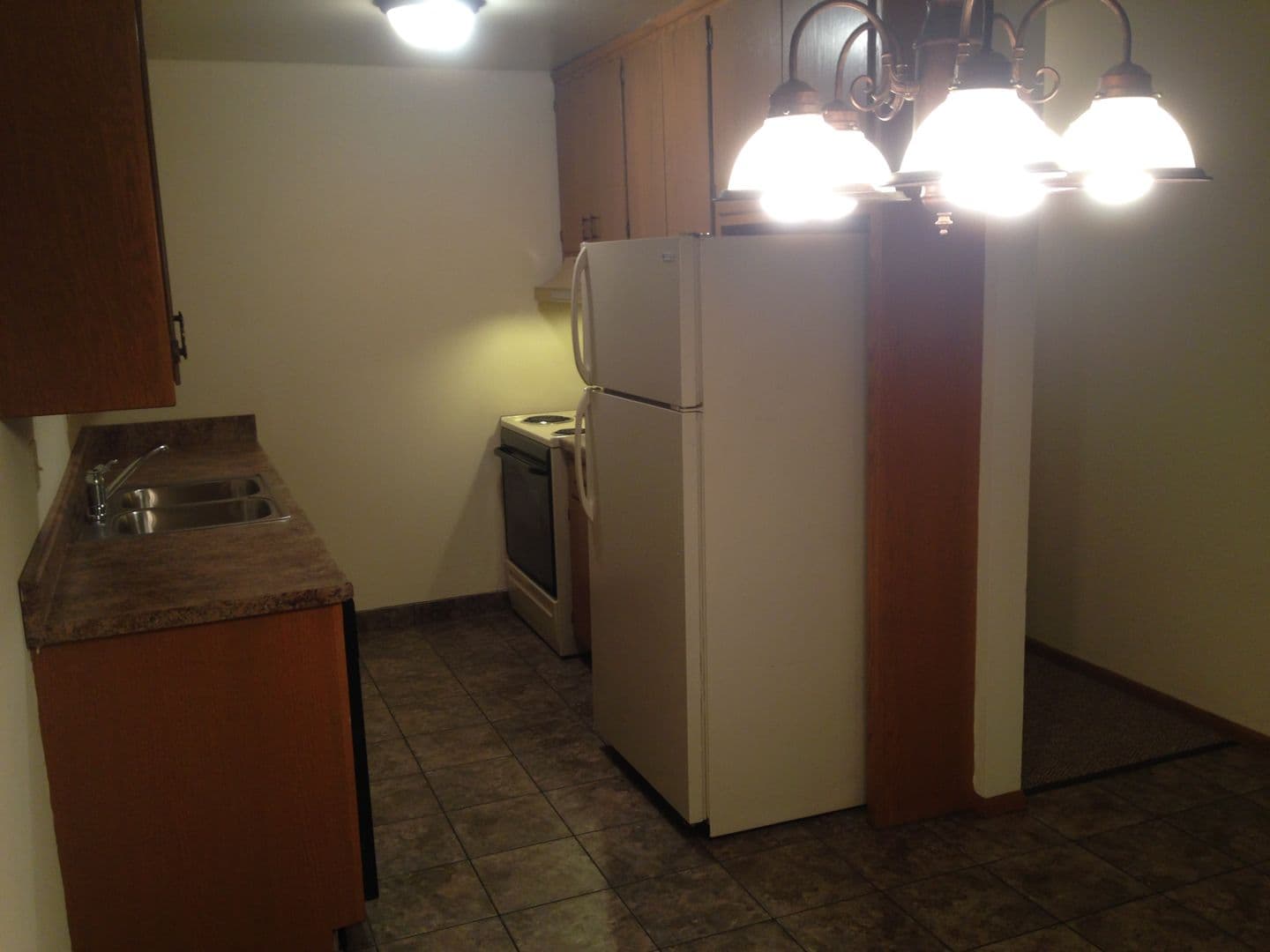 Kenosha Apartment: 1643-1719 15th Avenue