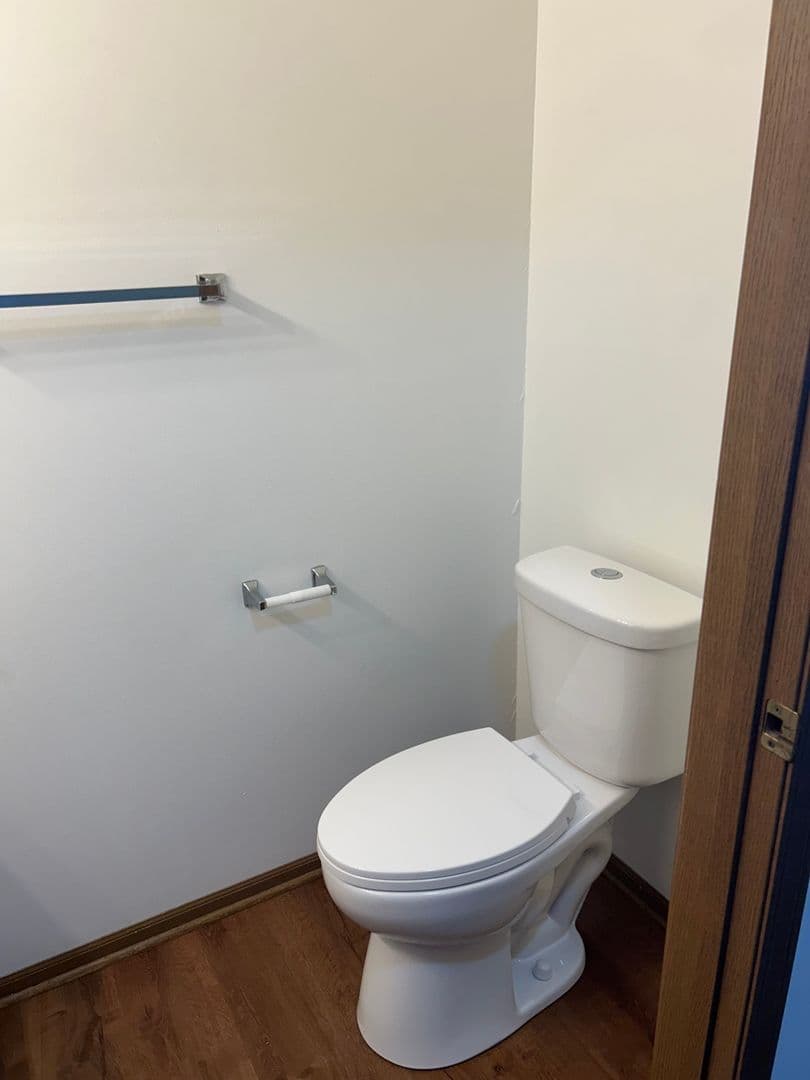 Kenosha Apartment: 1406-1410 91st Street & 9022-9026 Sheridan Road