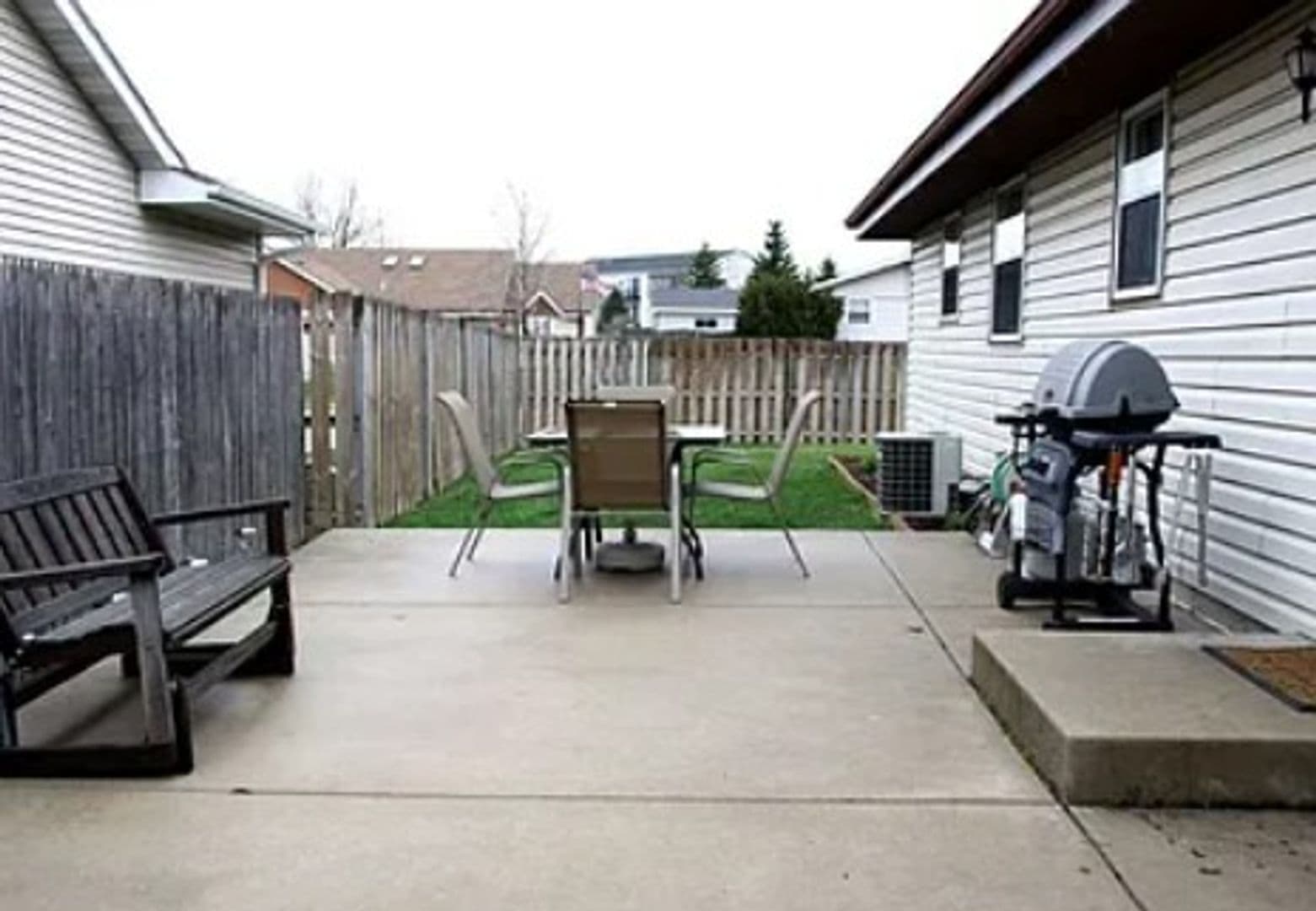 Kenosha House: 6809 60th Avenue