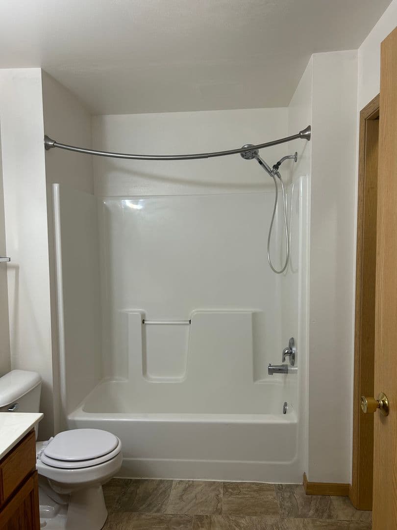 Kenosha Apartment: 4616 52nd Avenue