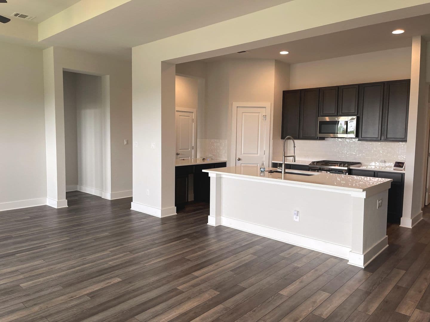 Leander House: 1901 Vinaros Ct