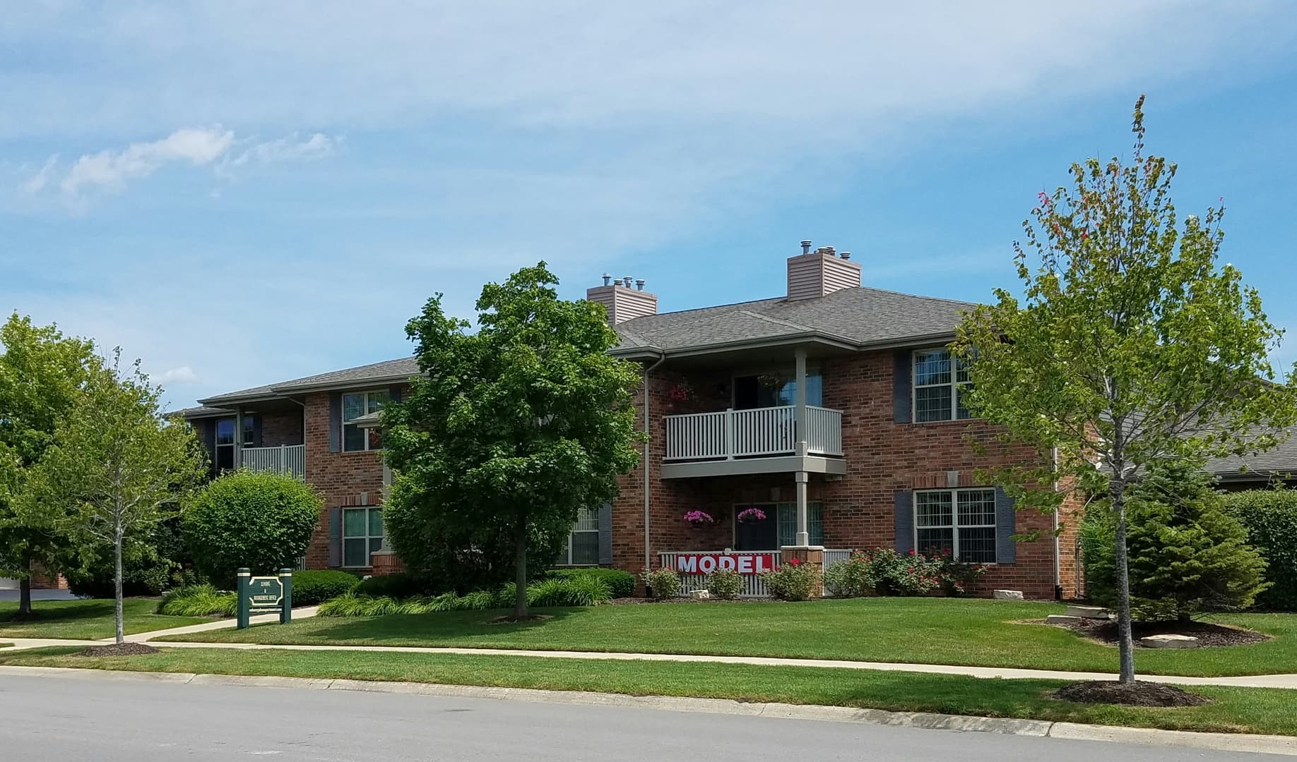 Highland Apartment: 2219 Teakwood Circle
