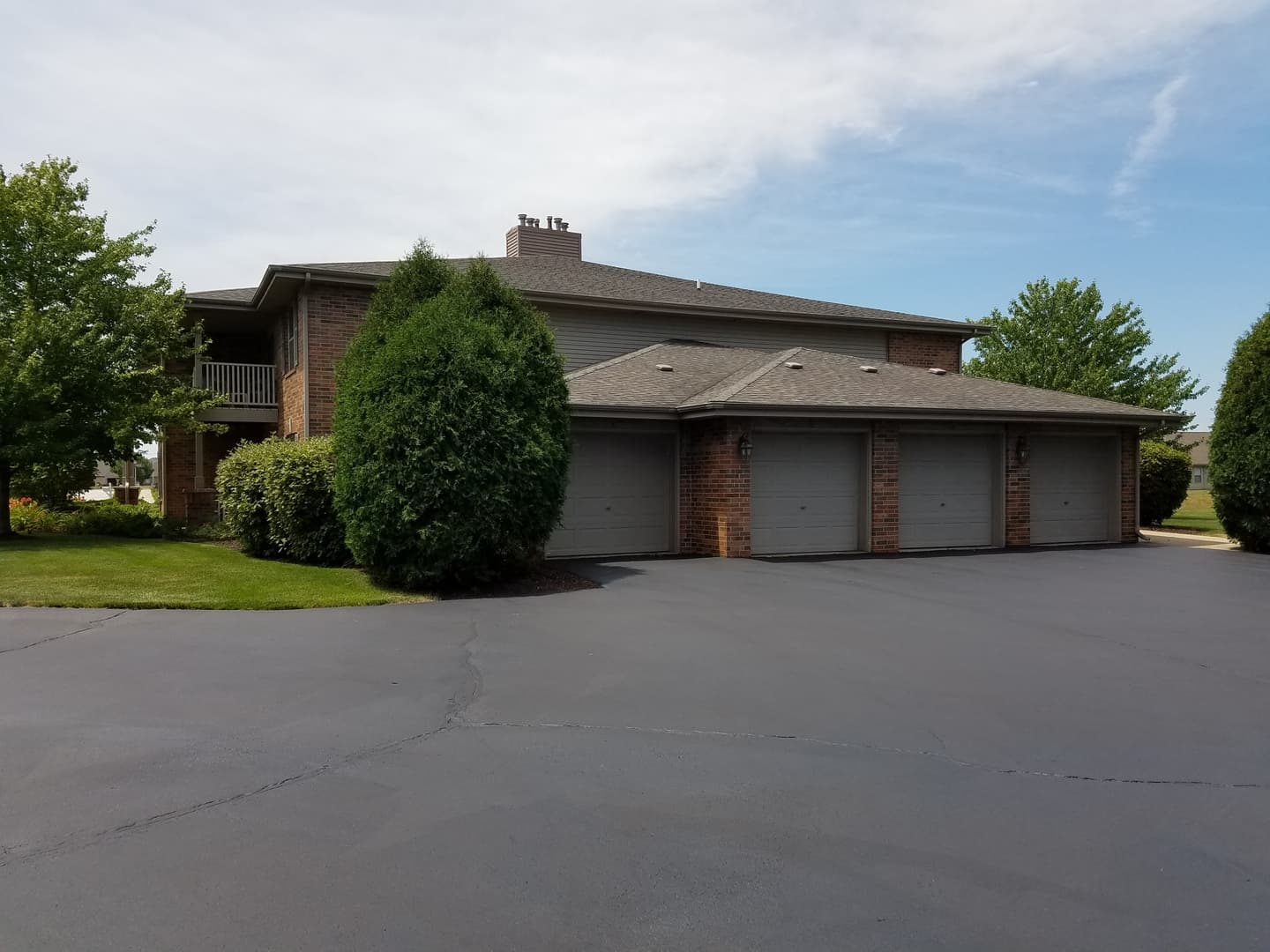 Highland Apartment: 2219 Teakwood Circle