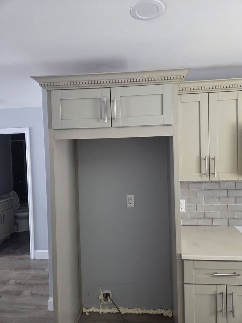 Norwalk Apartment: 87 Lexington Ave