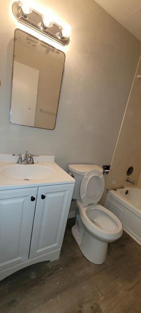 Eugene Apartment: 1350 Lawrence St