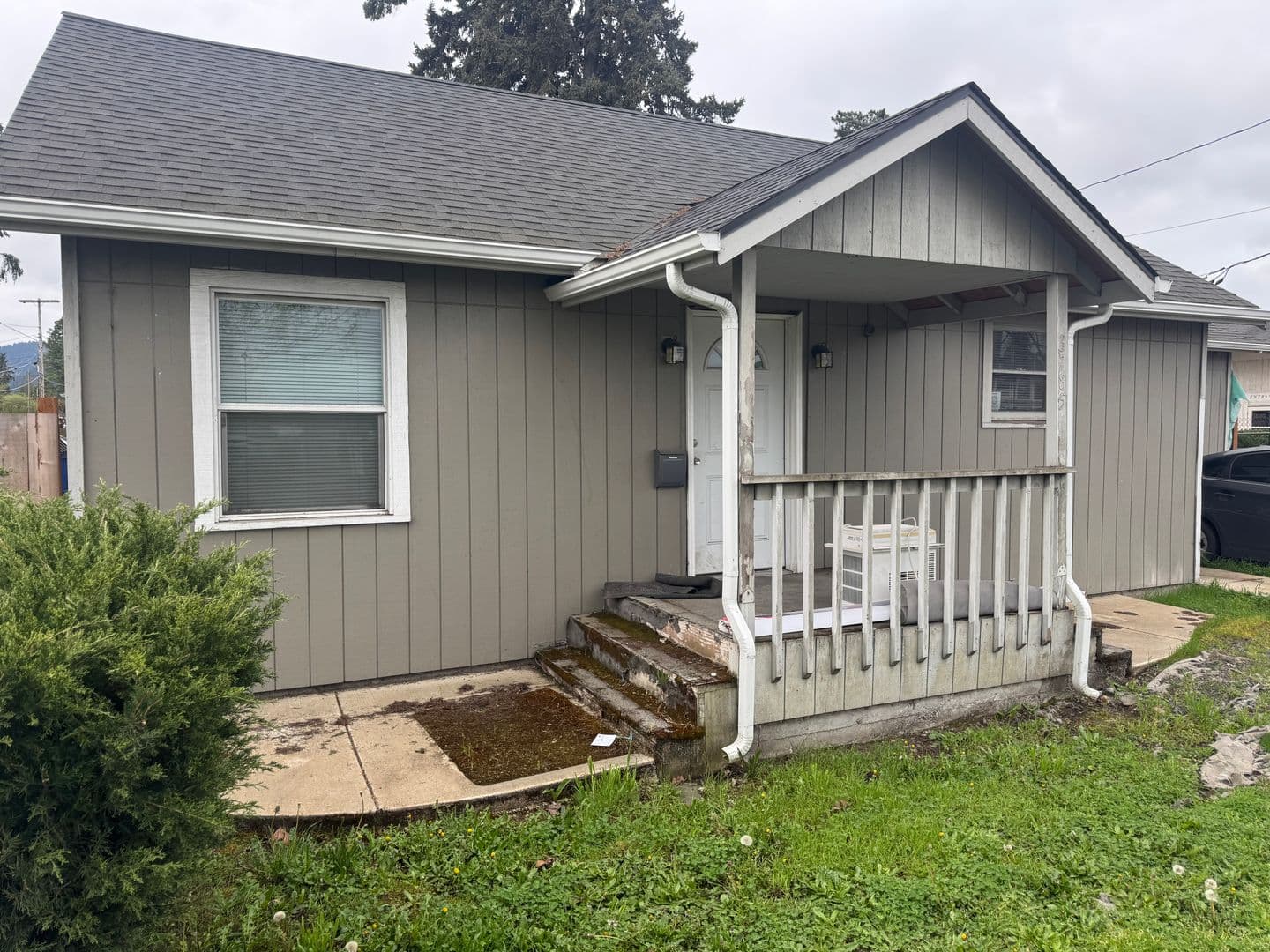 Springfield Apartment: 3785 Main St