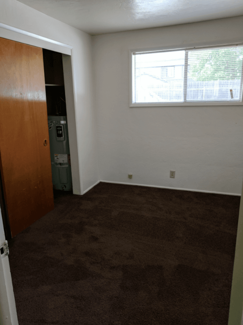 Springfield Apartment: 4580 Aster Street