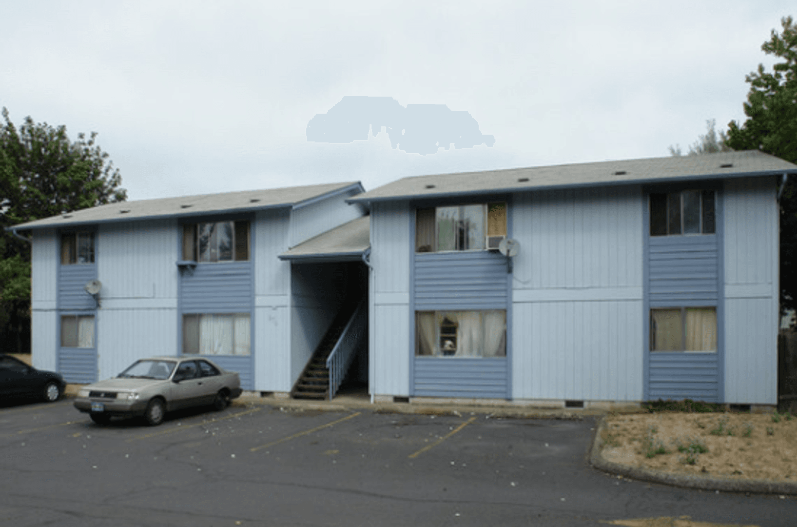 Springfield Apartment: 290 S. 47th