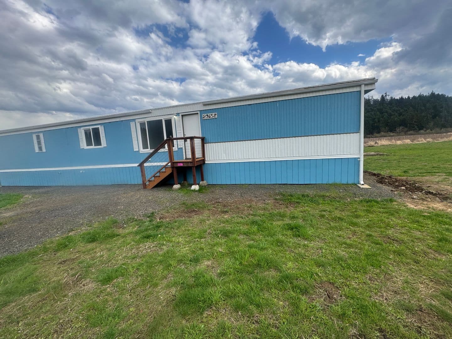 Lorane House: 27652 Siuslaw River Road