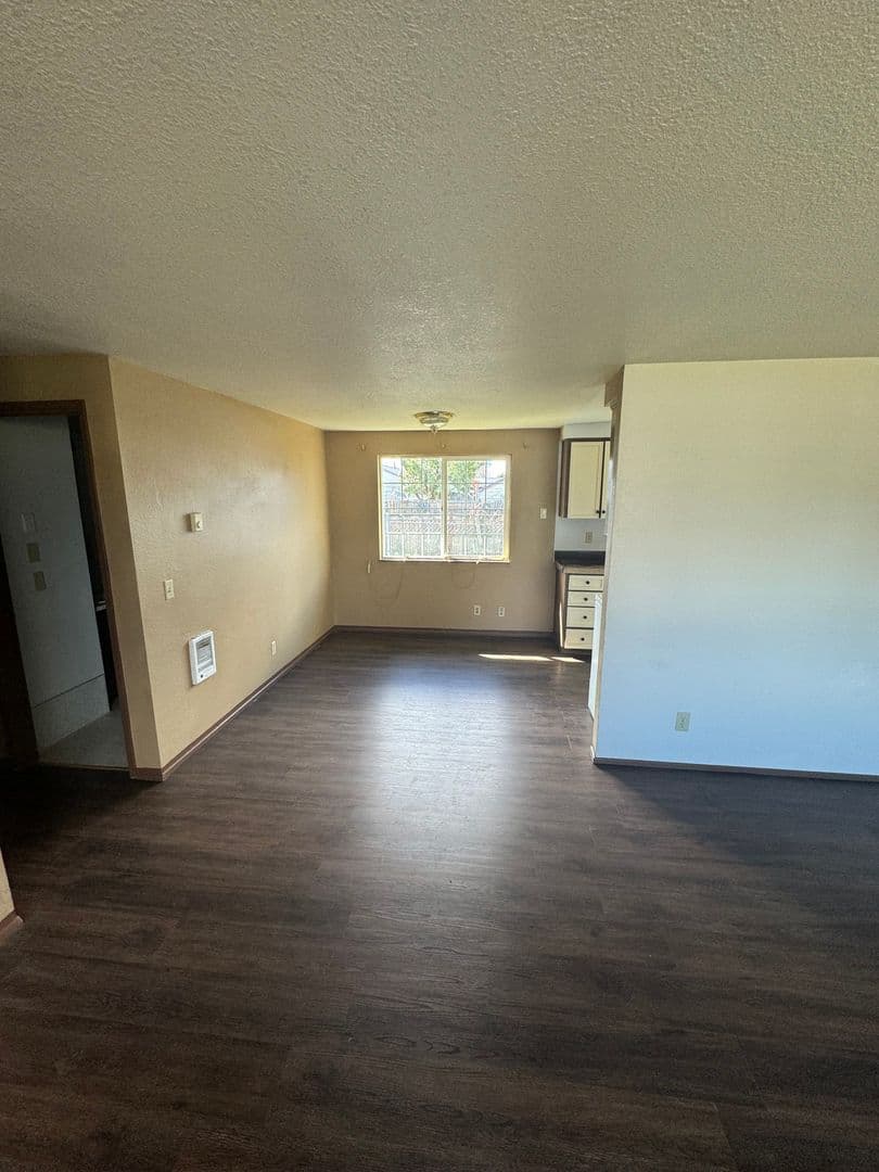 Springfield House: 5040 E Street #19