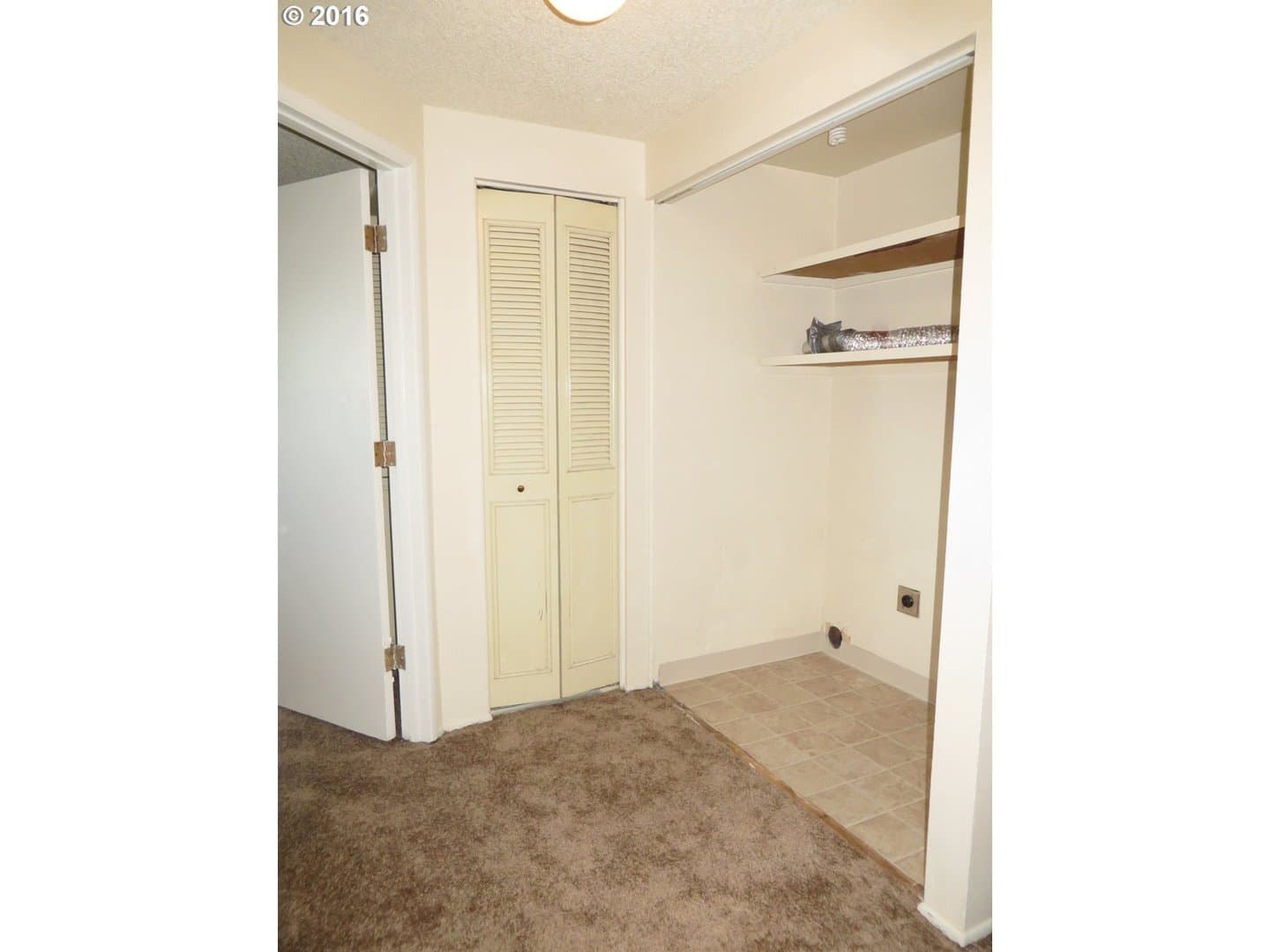 Springfield Apartment: 270 54th #K/L