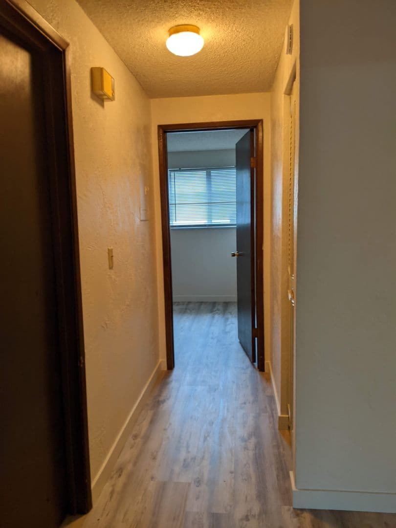 Eugene Apartment: 4001 Potter Street